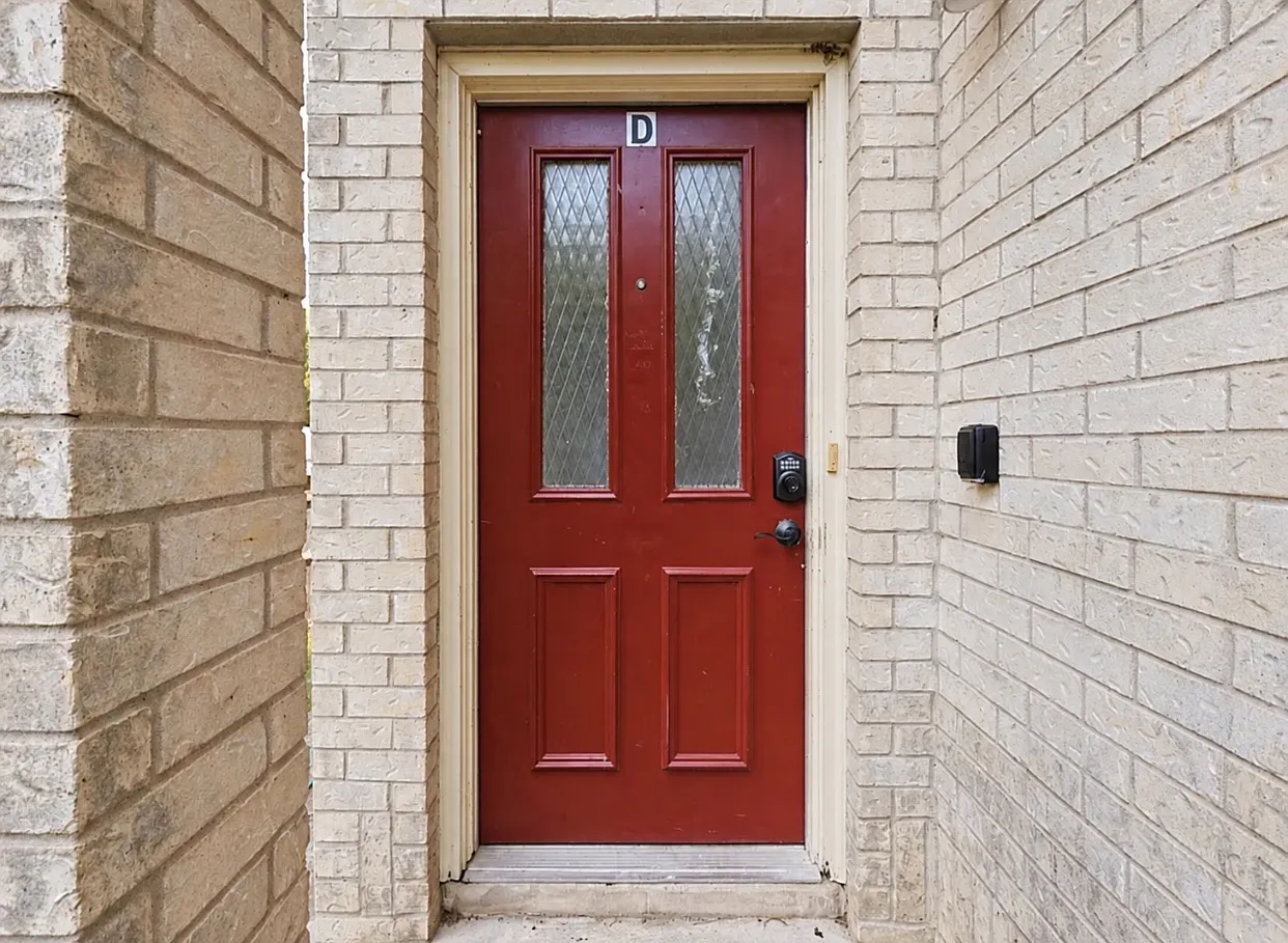 2 bed, 2.5 bath, 1023 sqft, $1,295 — Photo 1