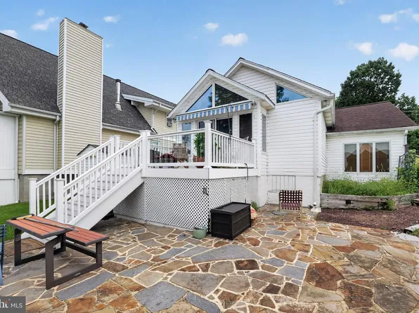 1302 Shore Rd, Baltimore, MD 21220