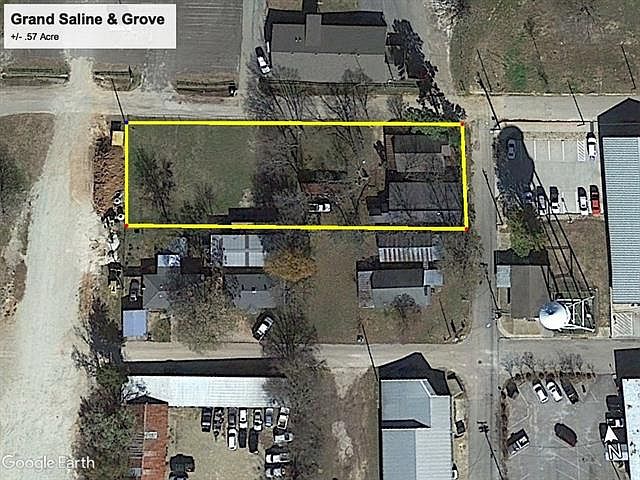 1st image of 267 N Grand Saline St