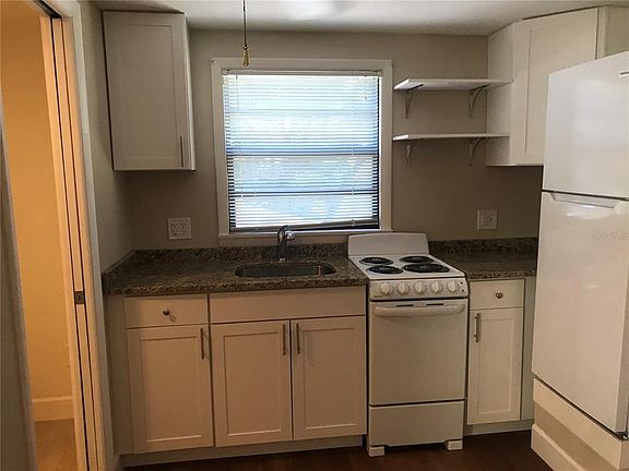 4th image of 4107 Alafia Blvd