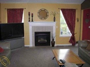 6148 N Pond Pointe, Burton, MI 48439