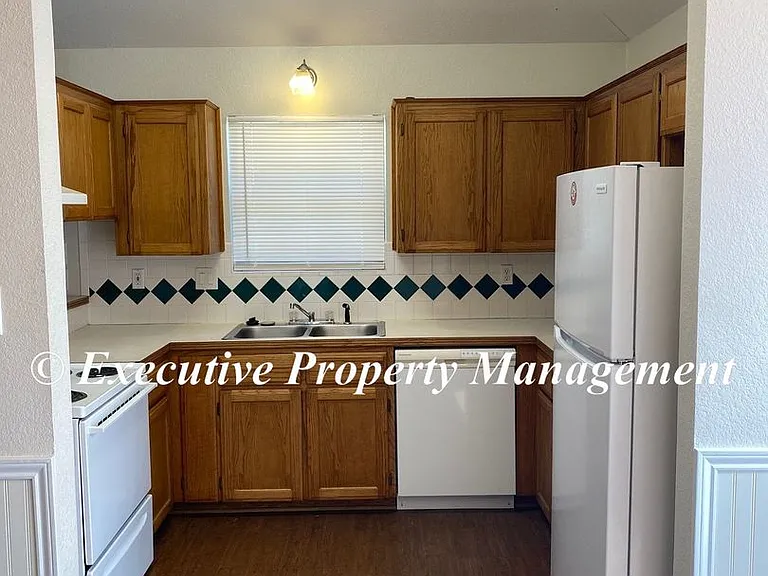 917 Whirlaway Dr — Photo 10