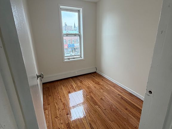 4th image of 160-09 Hillside Ave #3
