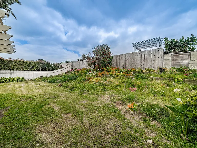 3747 Millikin Ave — Photo 33