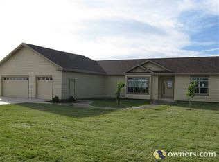 13428 Sarah Jane St NW, Williston, ND 58801