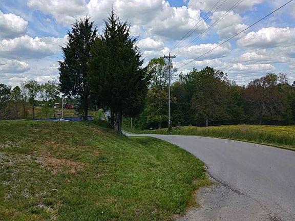 Exterior Neighborhood (street photo)