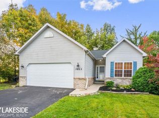 2622 Bonny Brook Dr, Howell, MI