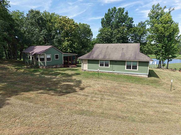 3rd image of 1065 Polk Rd 67