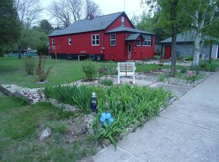 534 E Front St, Peshtigo, WI 54157