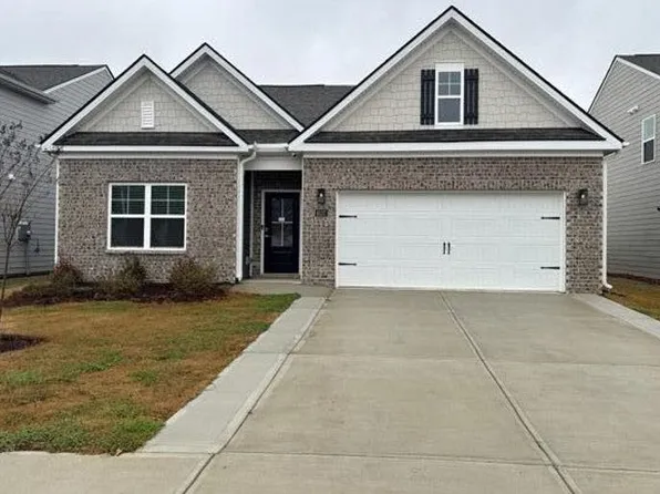 8137 Watercolour Ln, Ooltewah, TN 37363