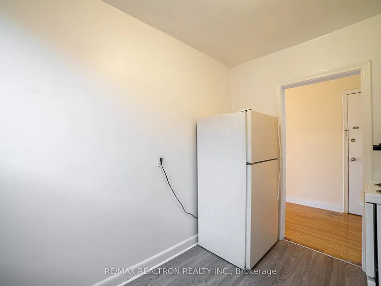 2309 Lake Shore Blvd W #407 — Photo 9