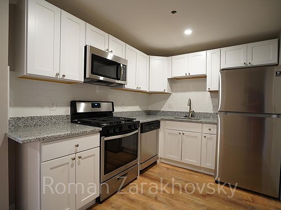 2nd image of 39 Shepard St #202