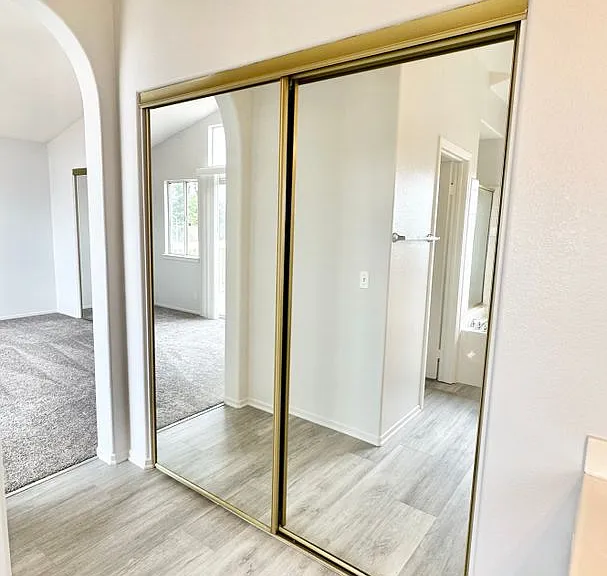 1043 Carryll Park Ct — Photo 37