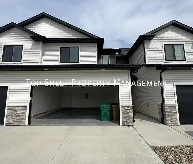232 Bristlecone Dr — Photo 1