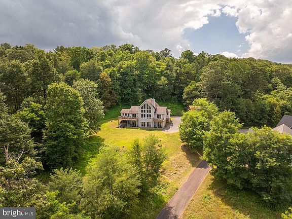 3rd image of 139 Overlook Ridge Dr