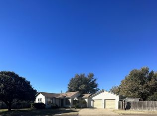 200 SE Alpine Dr, Plainview, TX 79072