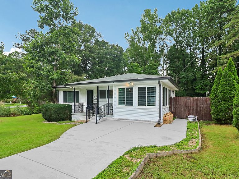 Listing photo 4