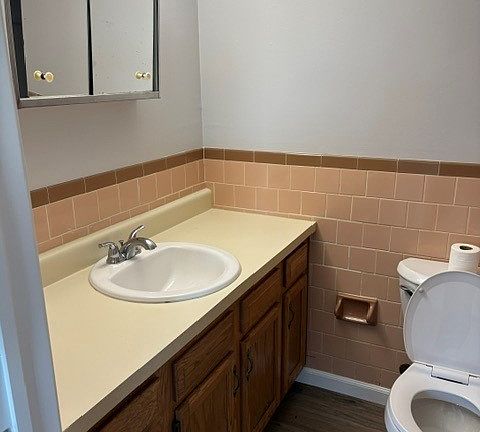 5th image of 106 Mount St APT 3