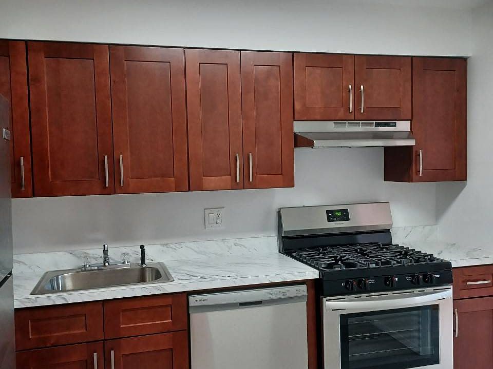 1st image of 156-10 79th St