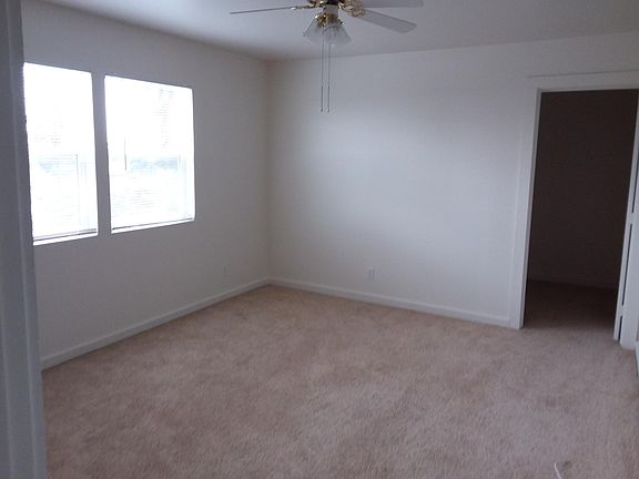 5th image of 401 E Washington Blvd APT 7