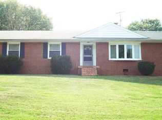 7954 Arnoka Rd, Mechanicsville, VA 23111