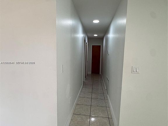 4th image of 1107 NW 30th Ave #1107