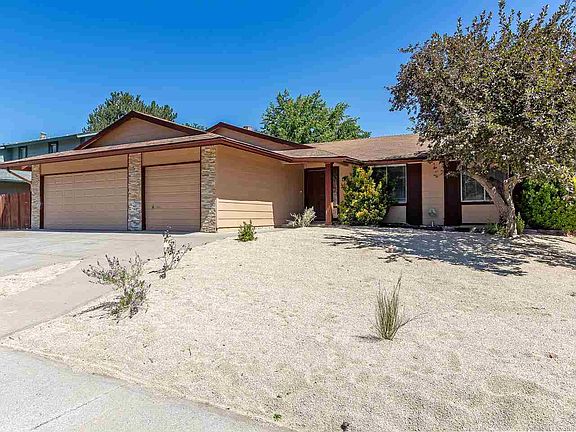 3rd image of 2614 Blossom View Dr