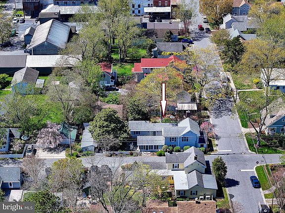 2nd image of 114 E Chew Ave