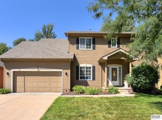 9216 S 169th St, Omaha, NE 68136