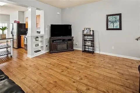 904 Eagle Ave