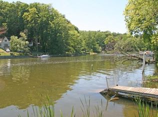 673 Seneca Rd, Rochester, NY 14622