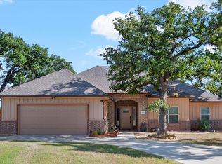 921 E 3rd St, Springtown, TX 76082