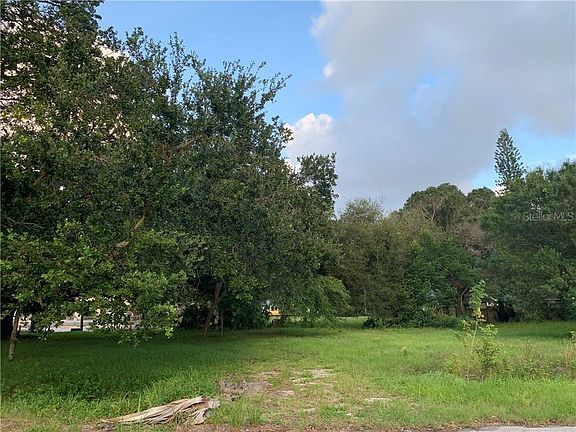 2nd image of 517 38th St W