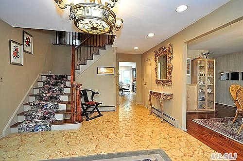 2nd image of 151 Woodmere Blvd S