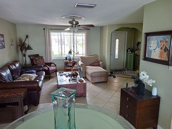 5th image of 1802 Lakeview Blvd