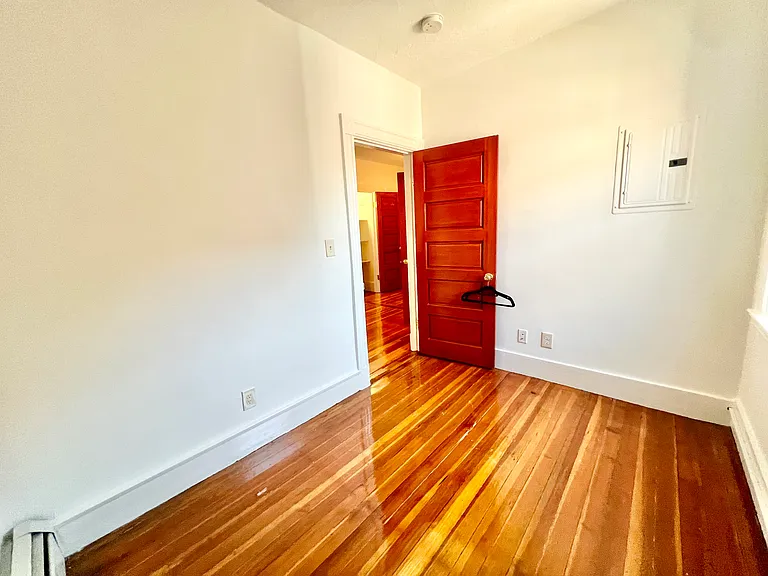 9 Thacher Ct #9 — Photo 13