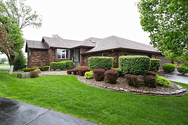1st image of 8910 Clearview Dr