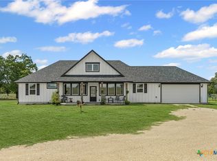 240 Oil Field Rd, Lockhart, TX 78644