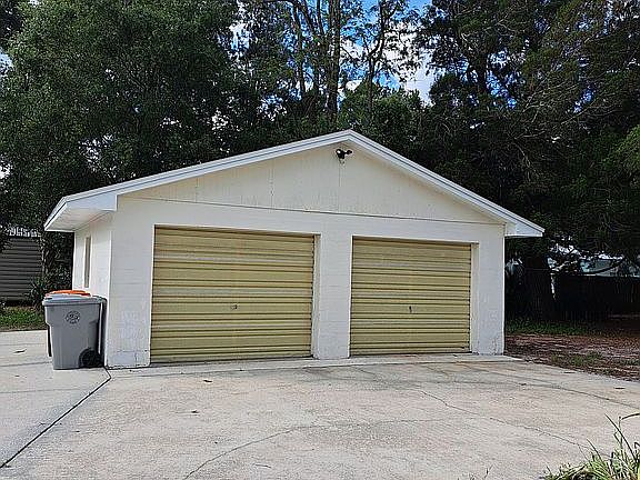 5th image of 13366 Roseland Rd