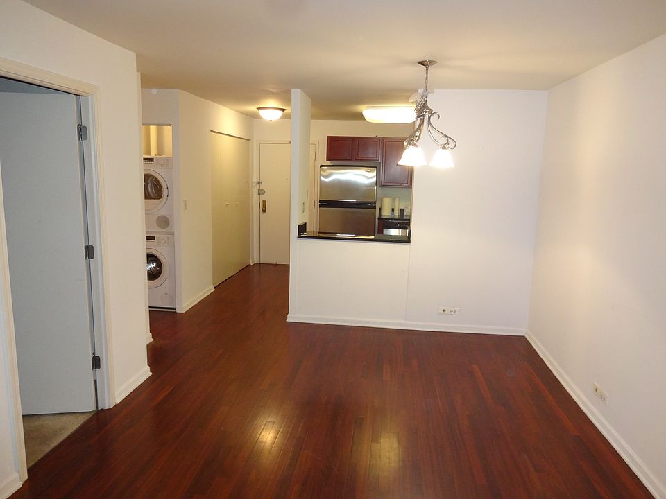 1st image of 222 E Pearson St APT 2105