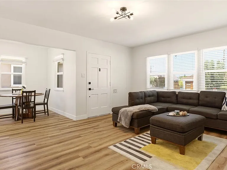 2151 Euclid Ave — Photo 5