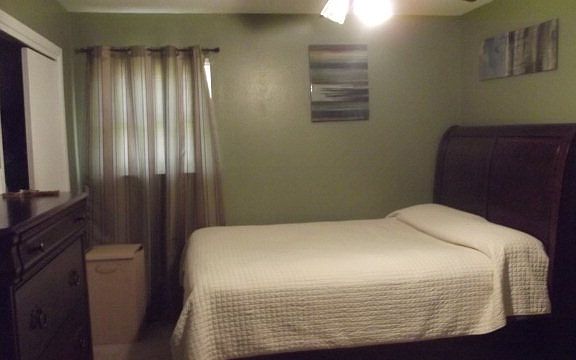 4th image of 4702 Wilshire Dr