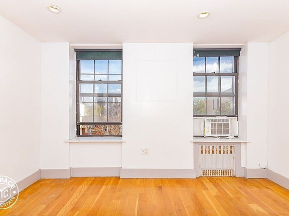 4th image of 233 Jefferson St #5S