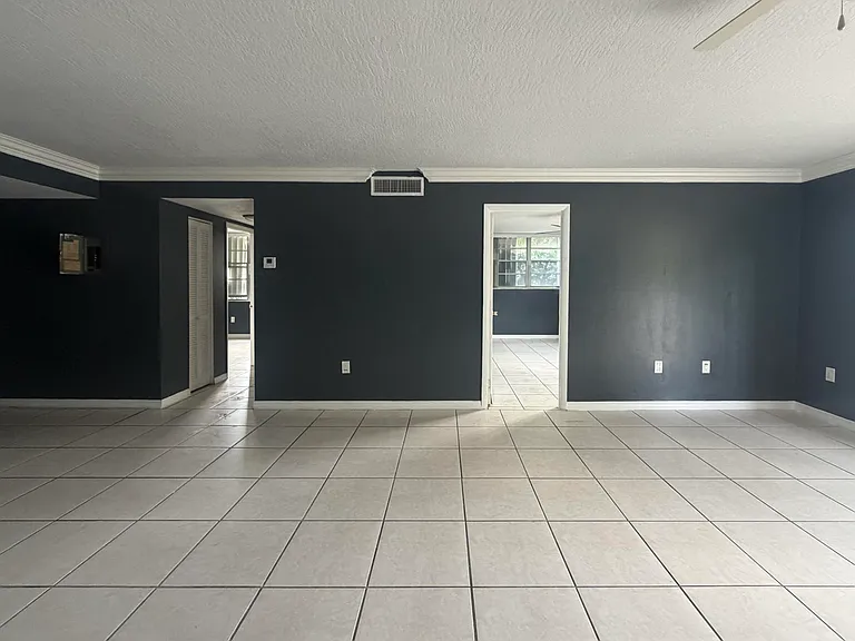 15600 NW 7th Ave #303 — Photo 5