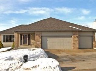 3134 Wembley Ln NW, Rochester, MN 55901