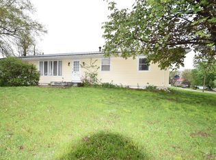 300 North St, Mystic, IA 52574