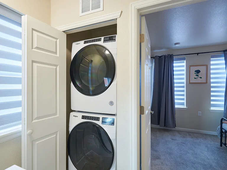 6339 Hanover St — Photo 17
