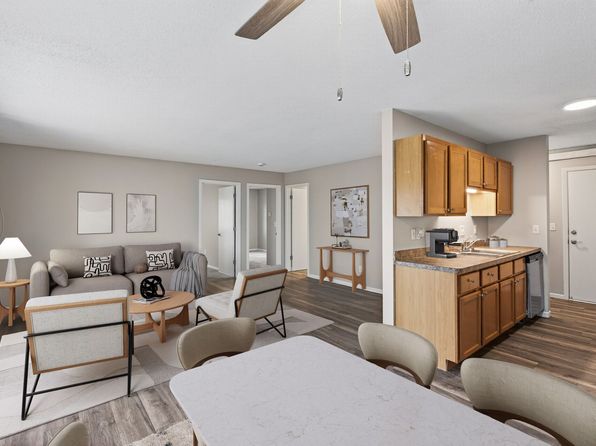 16615 Five Hawks Ave SE #211-16635