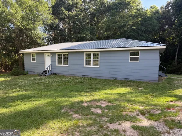 475 Christmas Tree Rd, Bowersville, GA 30516