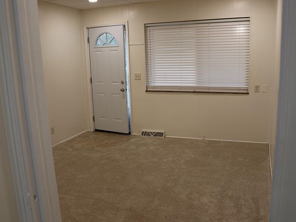 3rd image of 146 10th Ave